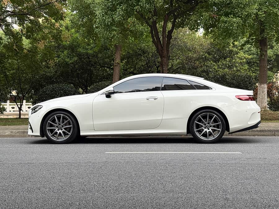 Mercedes-Benz E Class (Imported) 2023 car image #4