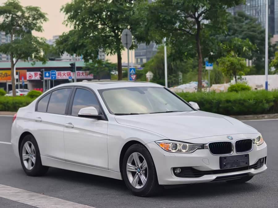 BMW 3 Series (Imported) 2012 изображение автомобиля #4