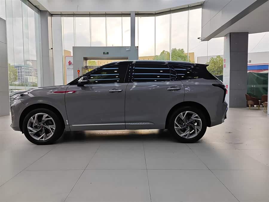 HongQi HS3 2023 #4 HongQi HS3 2023 car image #4