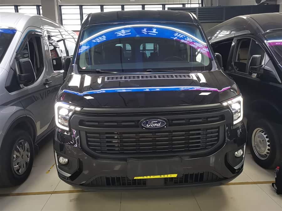 Ford Transit T8 2024 car image #4