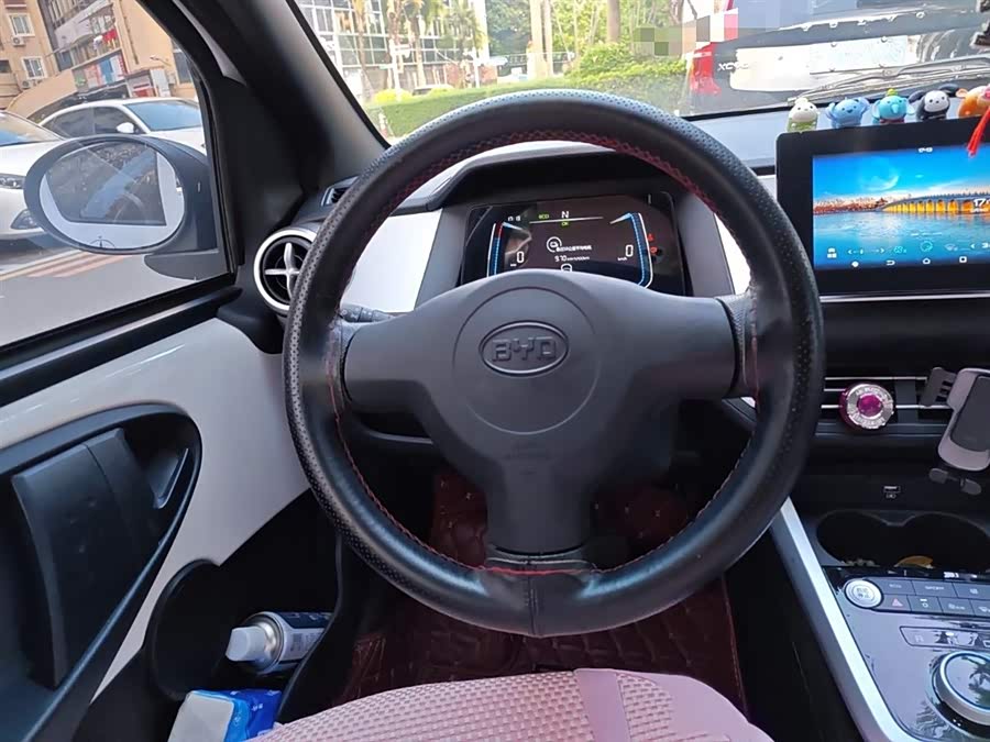 BYD e1 2020 car image #4