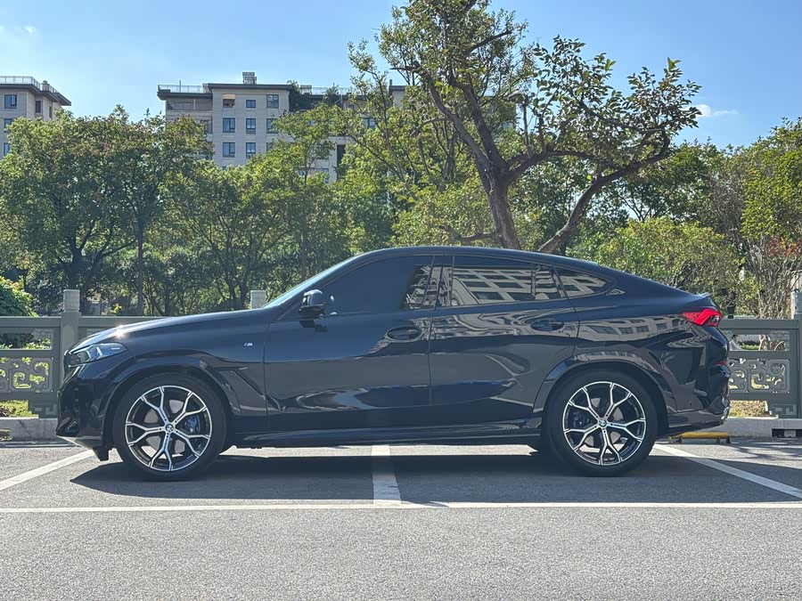 BMW X6 2023 #4 BMW X6 2023 car image #4