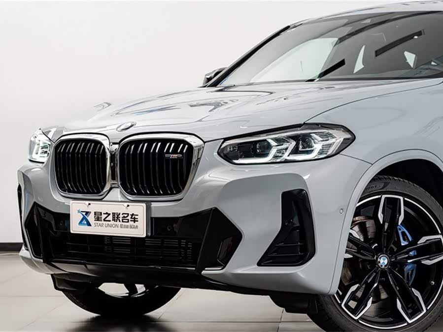 BMW X4 M40i 2024 car image #4