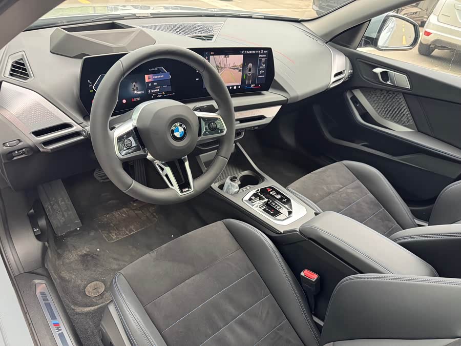 BMW 2 Series صورة سيارة #4