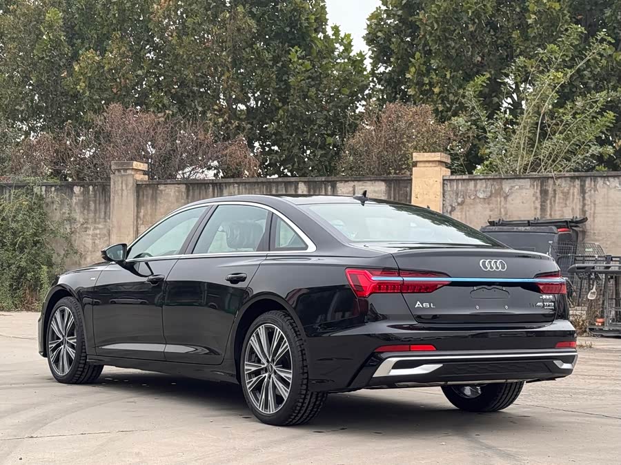 Audi A6L 2025 car image #4