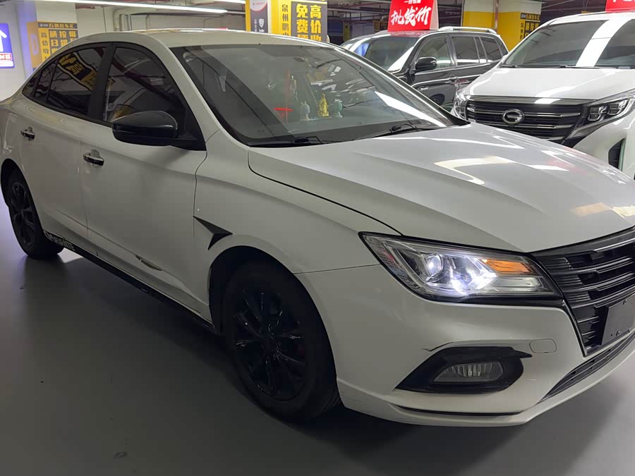 Roewe i5 2019 car image #4