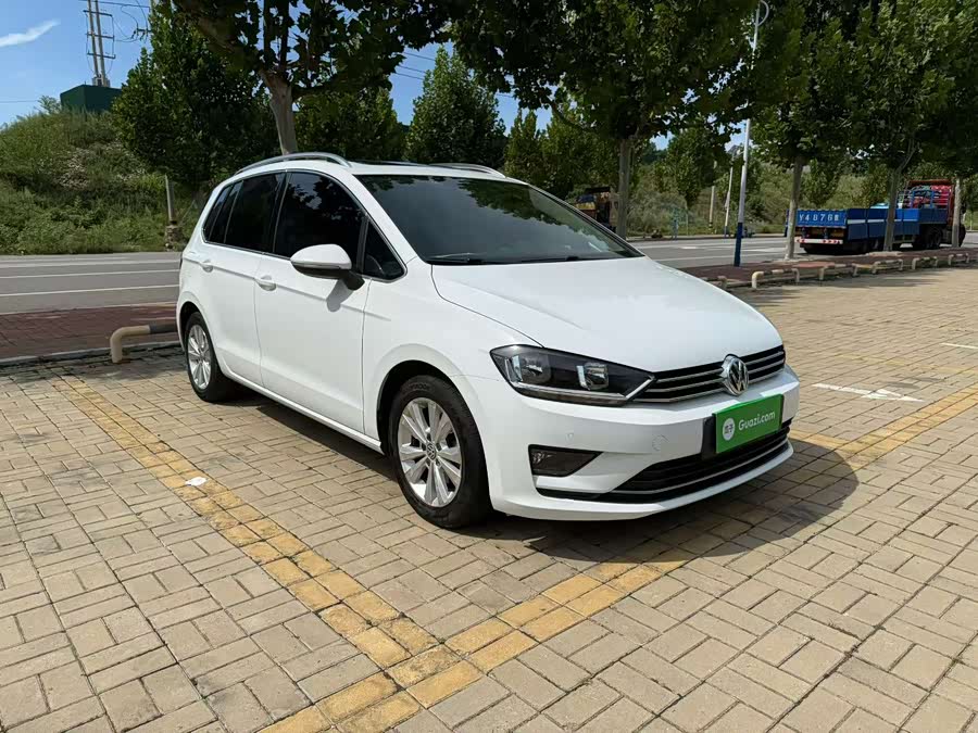 Volkswagen Golf Sportsvan 2017 car image #4