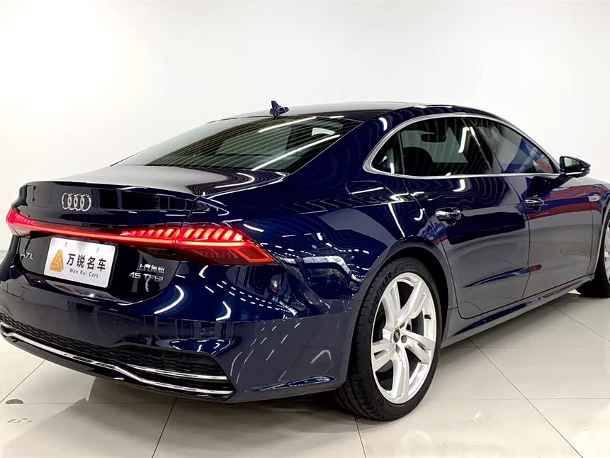 Audi A7L 2023 immagine di auto #4