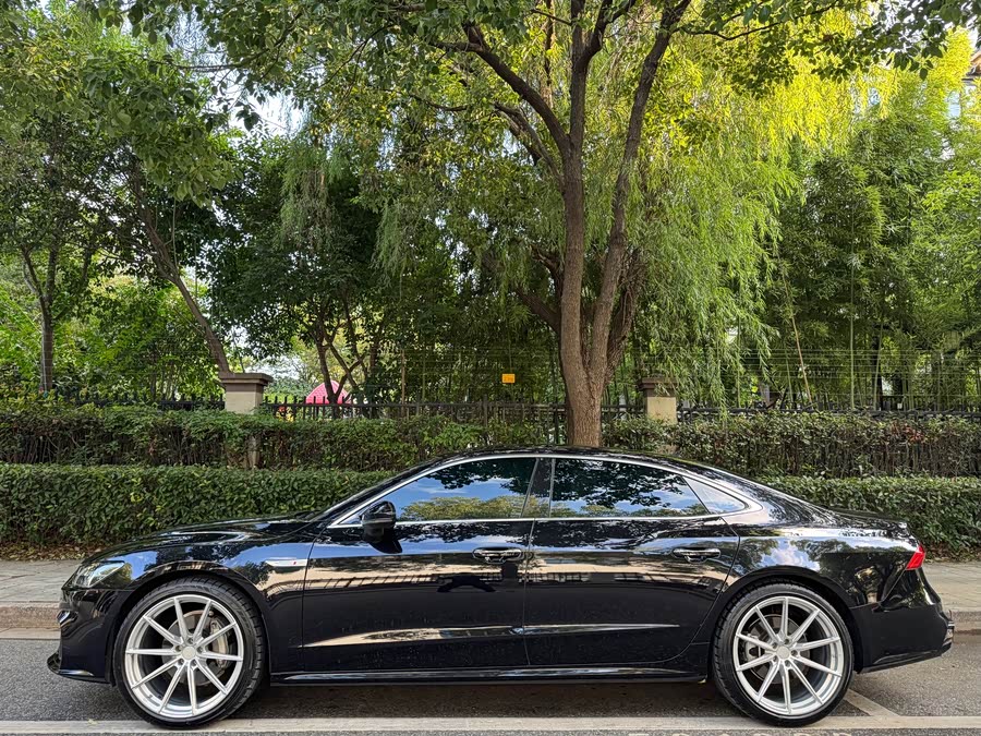 Audi A7L 2024 #4 Audi A7L 2024 car image #4