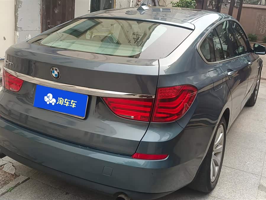 BMW 5 Series GT 2010 immagine di auto #4