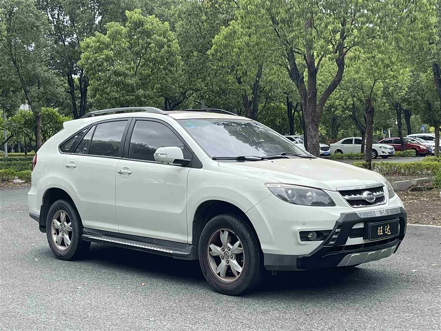 BYD S6 2013 car image #4