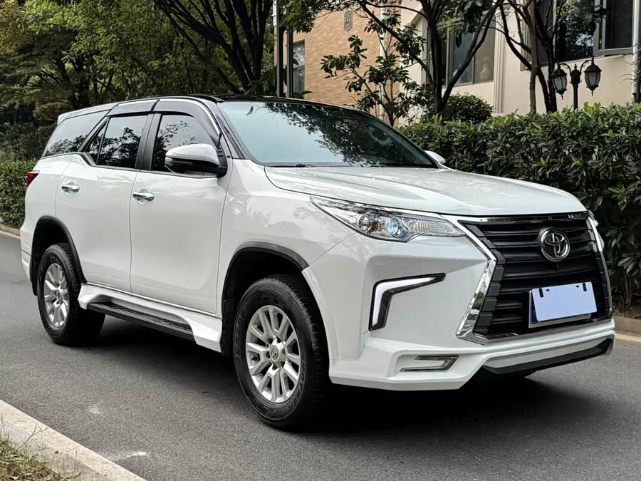 Toyota Fortuner 2020 #4 Toyota Fortuner 2020 car image #4