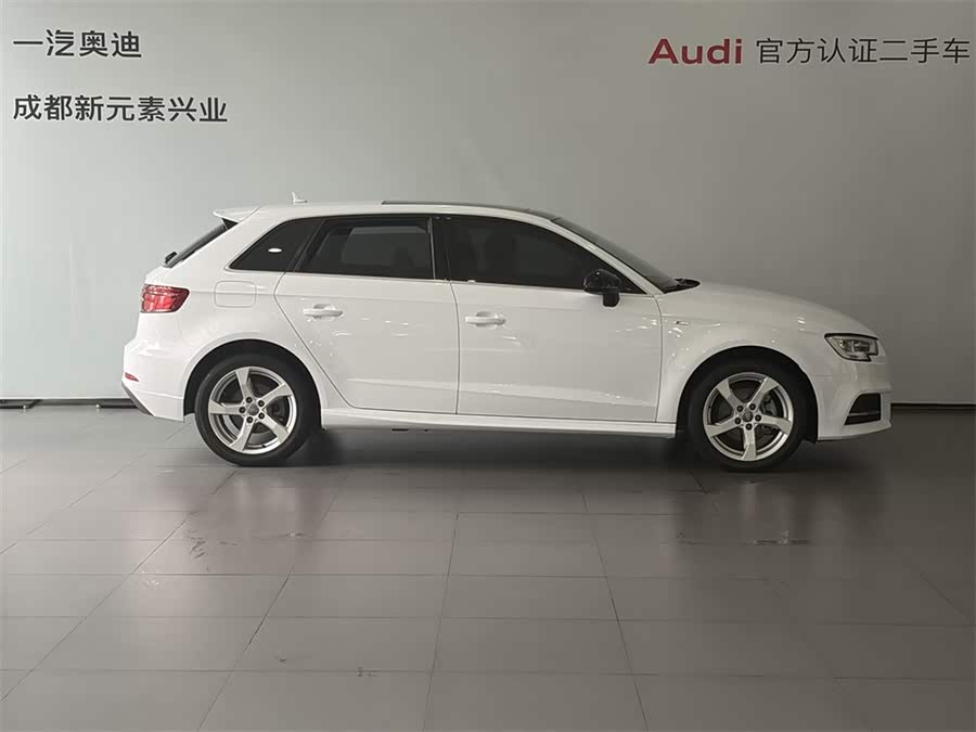 Audi A3 2018 immagine di auto #4