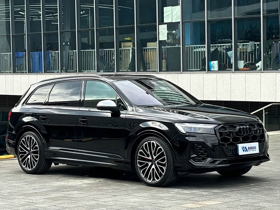 Audi SQ7 2024 изображение автомобиля #4