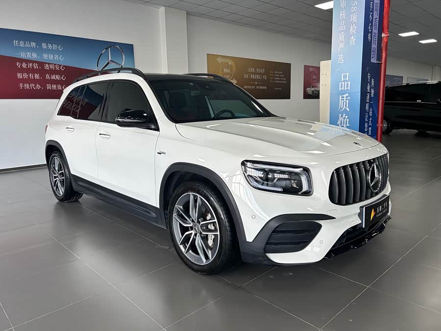 Mercedes-Benz GLB AMG 2023 immagine di auto #4