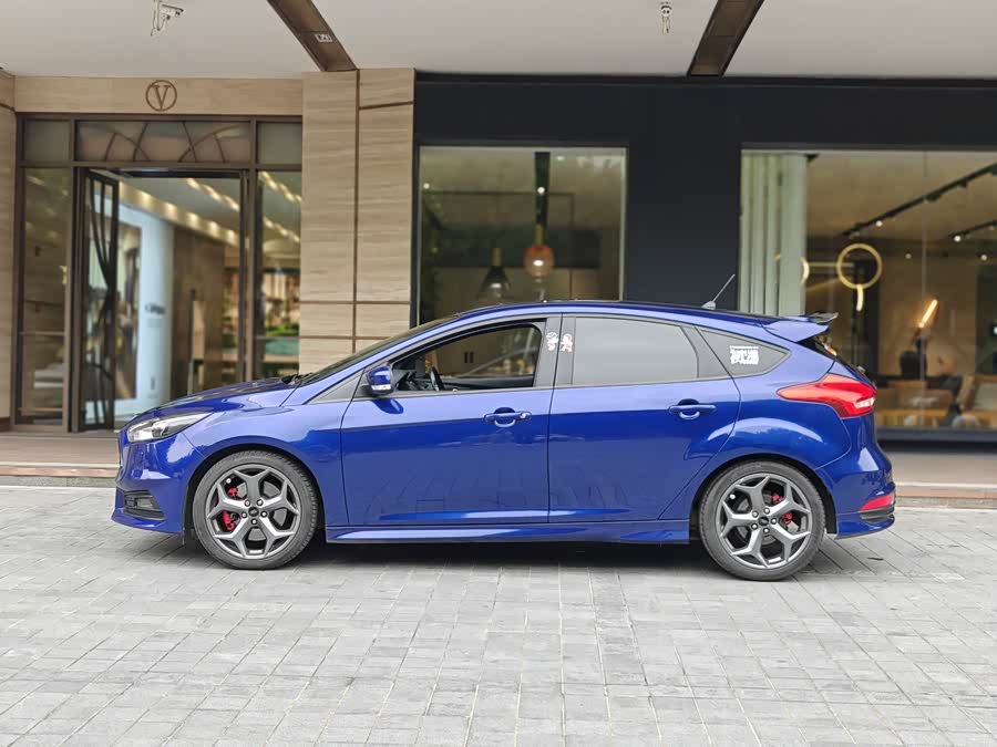 Ford Focus (Imported) 2017 imagem de carro #4