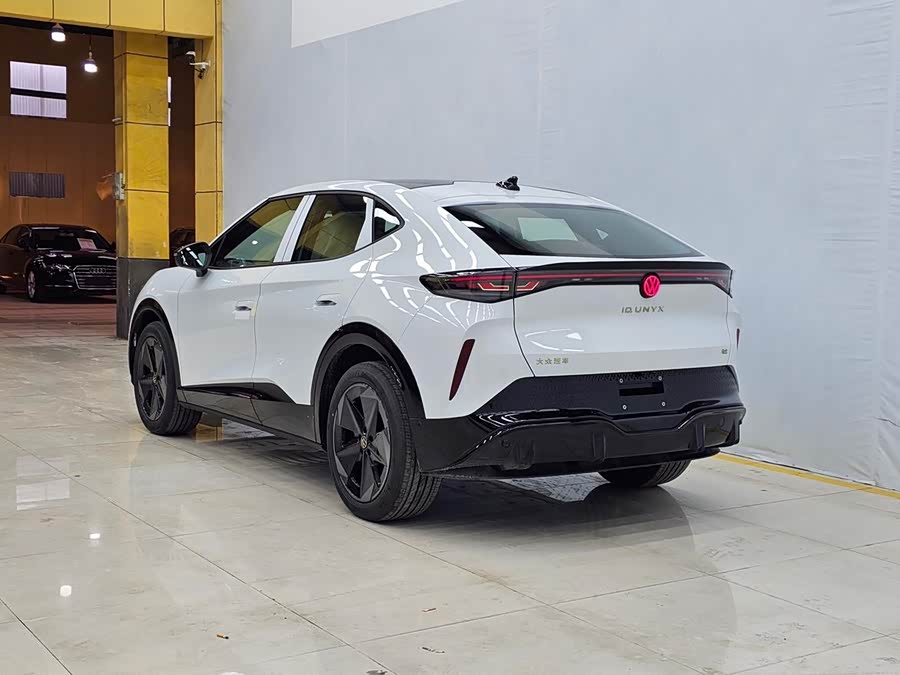 Volkswagen ID.UNYX 06 2025 imagen de coche #4