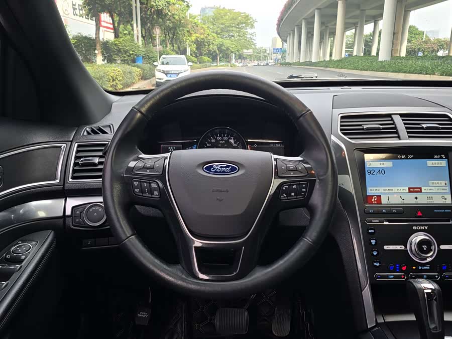 Ford Explorer (Imported) 2018 #4 Ford Explorer (Imported) 2018 car image #4