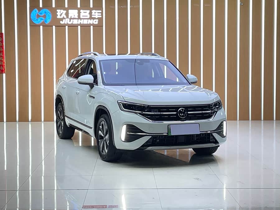 Volkswagen Tayron GTE 2023 #4 Volkswagen Tayron GTE 2023 car image #4