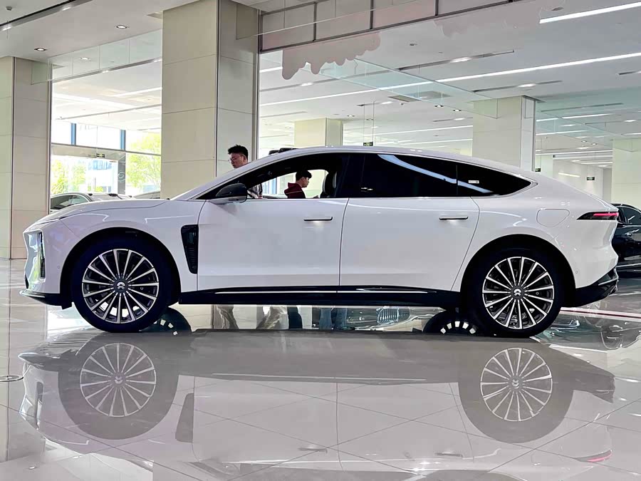 NIO ET9 2025 imagen de coche #4