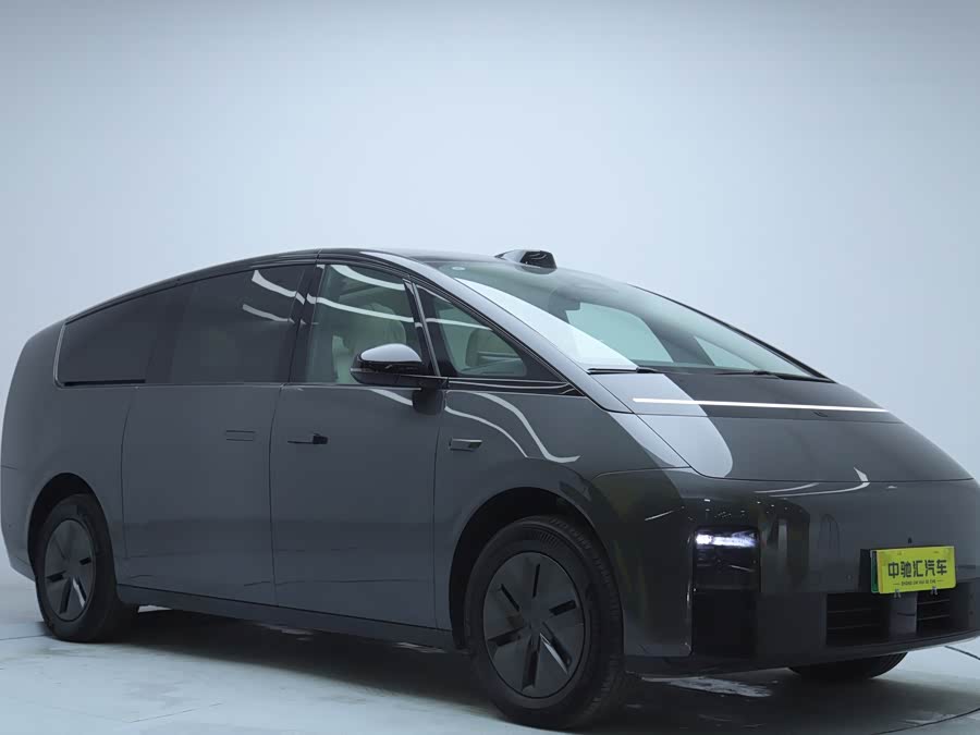 理想汽车 理想MEGA 2024 汽车图片 #4