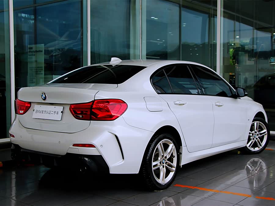 BMW 1 Series 2021 #4 BMW 1 Series 2021 car image #4