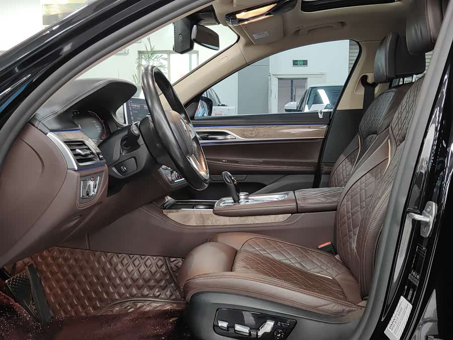 BMW 7 Series 2020 #4 BMW 7 Series 2020 immagine di auto #4