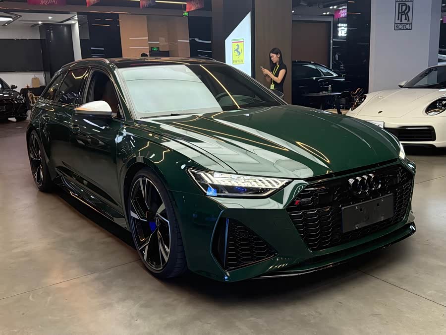 Audi RS 6 2021 immagine di auto #4