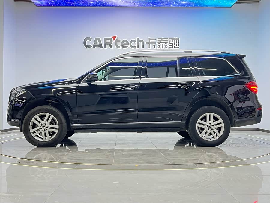 Mercedes-Benz GLS Class 2018 immagine di auto #4