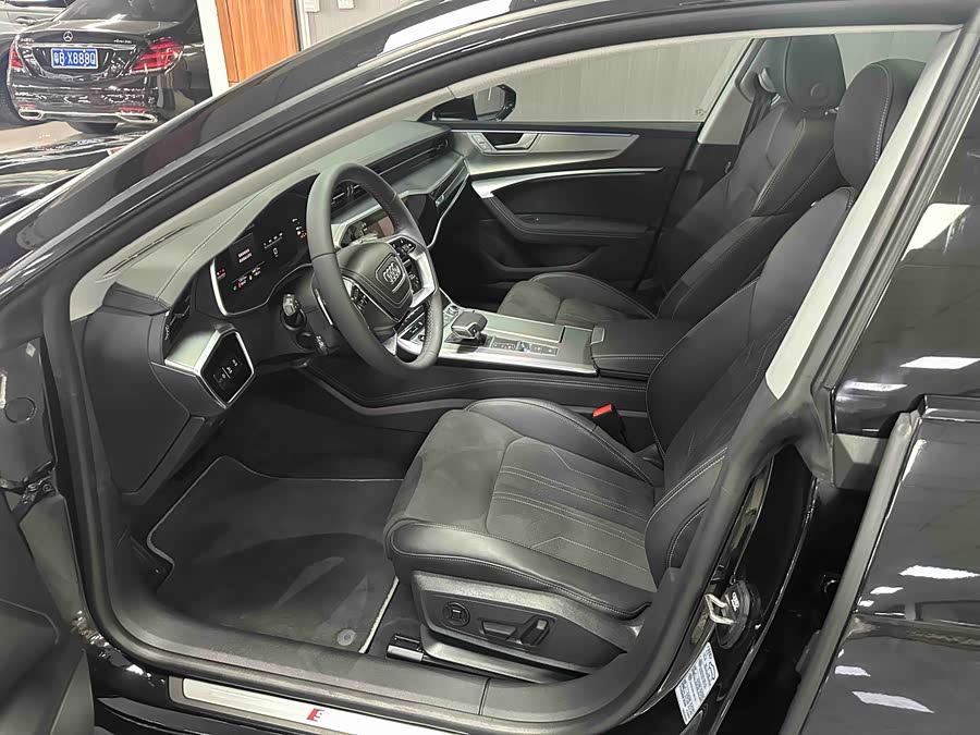 Audi A7L 2024 #4 Audi A7L 2024 car image #4