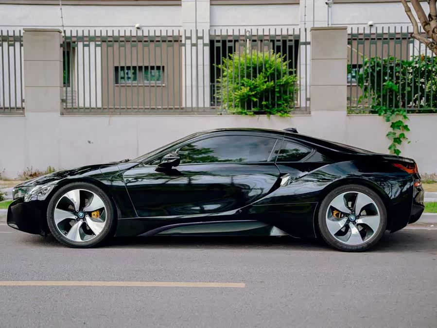 BMW i8 2016 car image #4