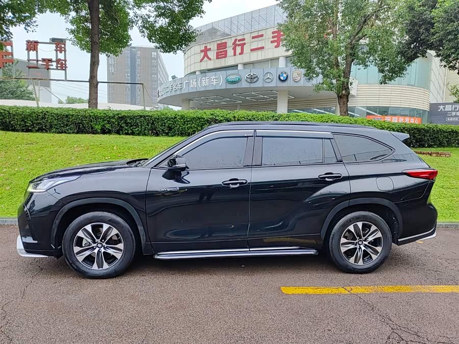 Toyota Crown Kluger 2021 car image #4