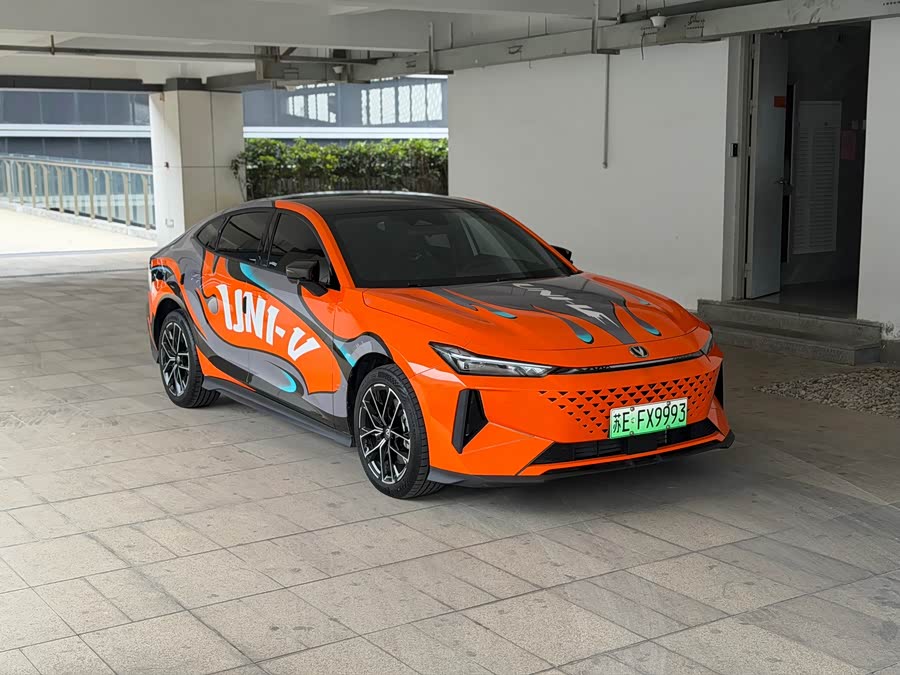 Changan UNI-V iDD 2024 #4 Changan UNI-V iDD 2024 car image #4