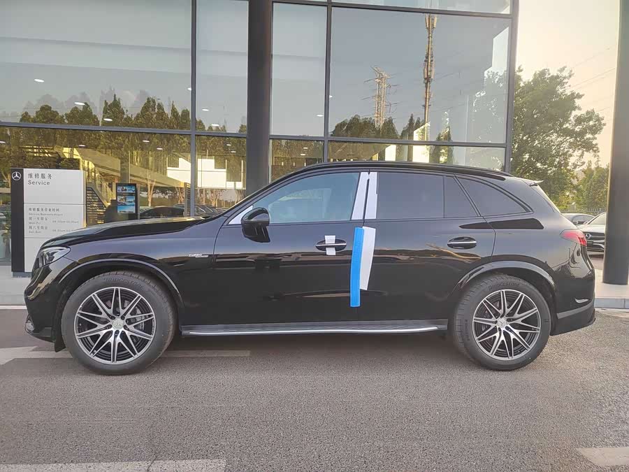 Mercedes-Benz GLC AMG 2025 imagem de carro #4