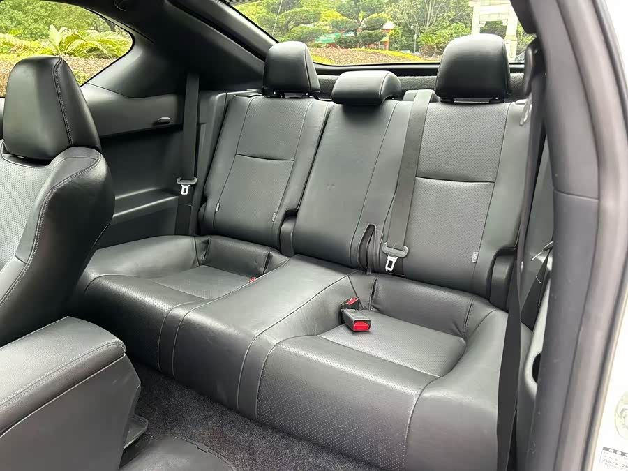 Toyota Zelas 2013 #4 Toyota Zelas 2013 car image #4