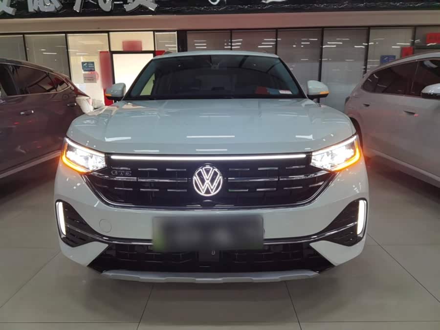 Volkswagen Tayron GTE 2023 #4 Volkswagen Tayron GTE 2023 car image #4