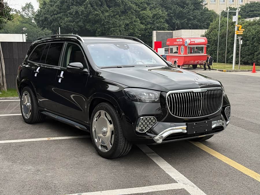 Mercedes-Benz Maybach GLS 2023 #4 Mercedes-Benz Maybach GLS 2023 صورة سيارة #4