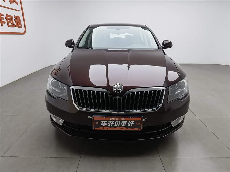 Skoda Superb 2014 car image #4
