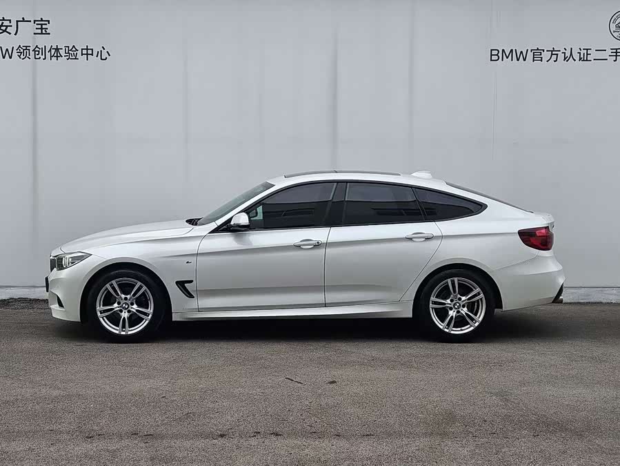 BMW 3 Series GT 2019 immagine di auto #4