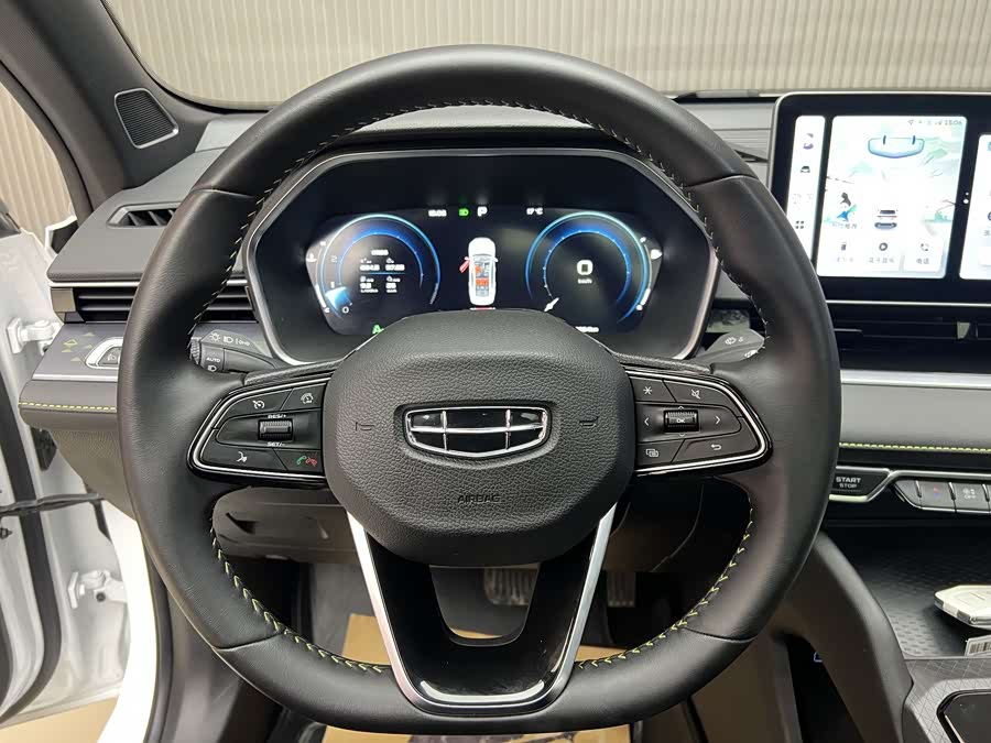 GEELY PrefaceL 2024 car image #4