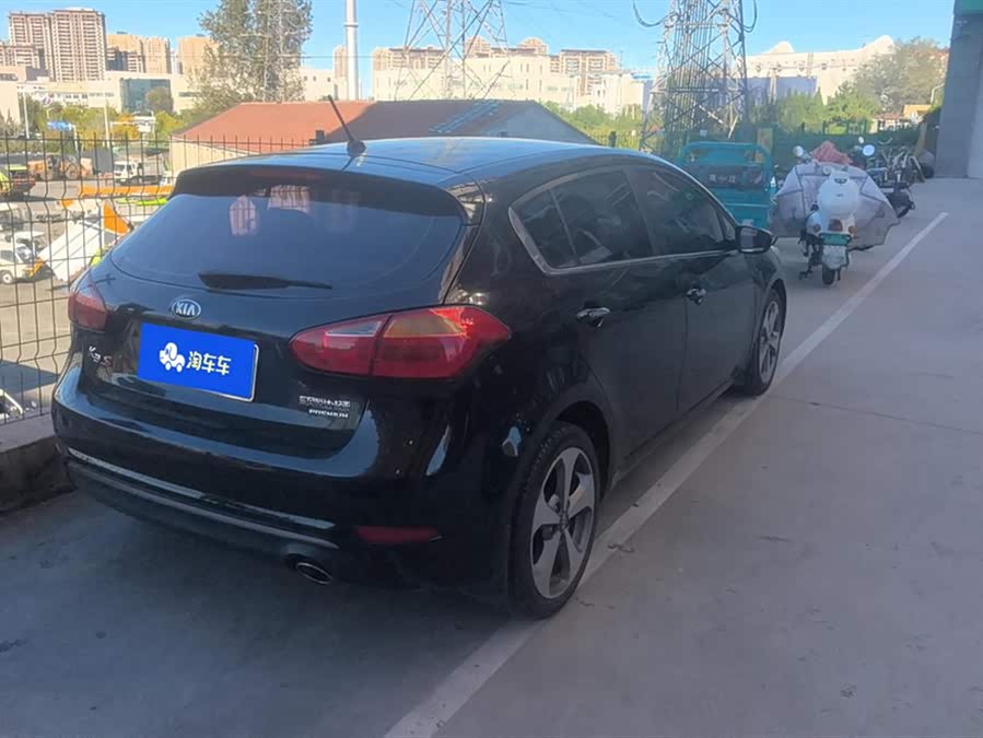 Kia Forte Koup 2015 car image #4