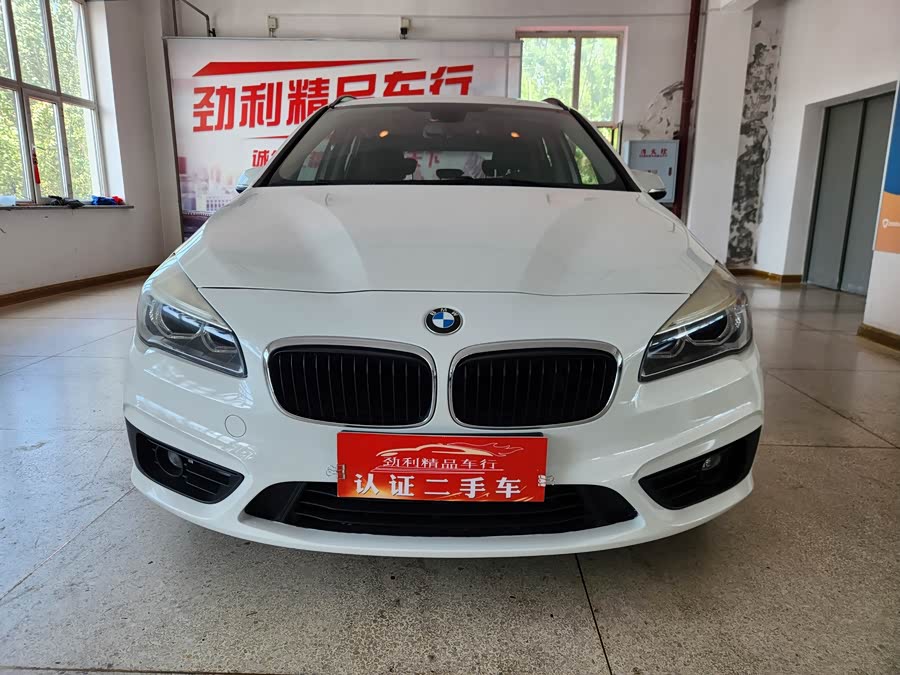 BMW 2 Series Tourer (Imported) 2015 #4 BMW 2 Series Tourer (Imported) 2015 car image #4