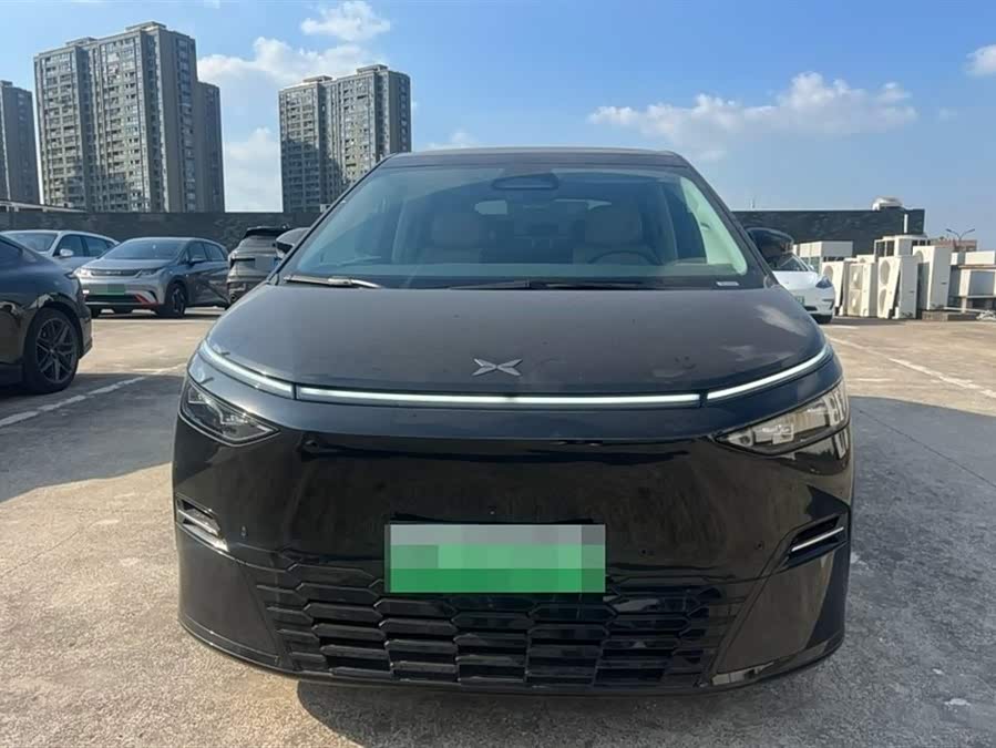 Xpeng X9 2025 immagine di auto #4