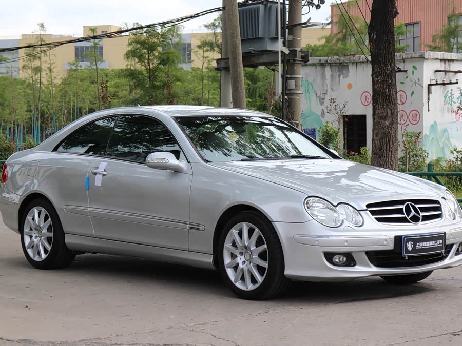 Mercedes-Benz CLK Class 2008 immagine di auto #4
