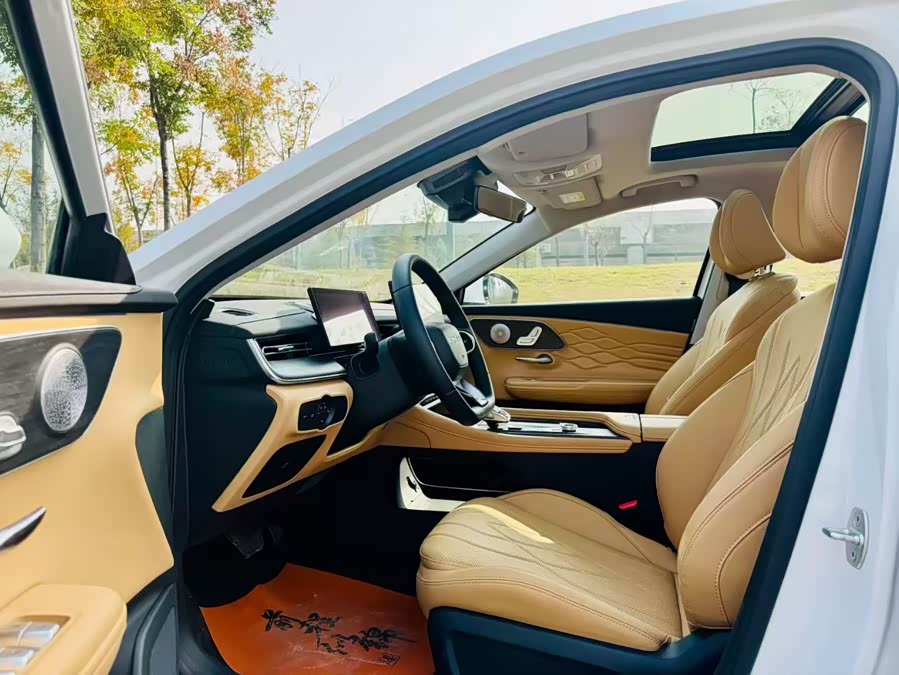 Chery Arrizo 8 Pro 2025 #4 Chery Arrizo 8 Pro 2025 car image #4