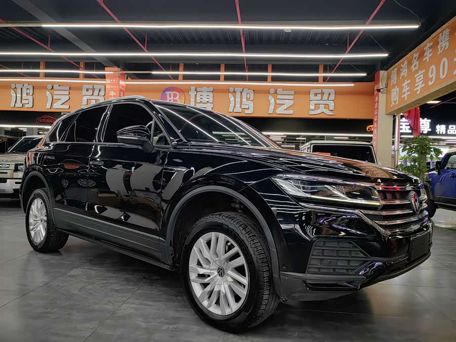 Volkswagen Touareg 2022 car image #4
