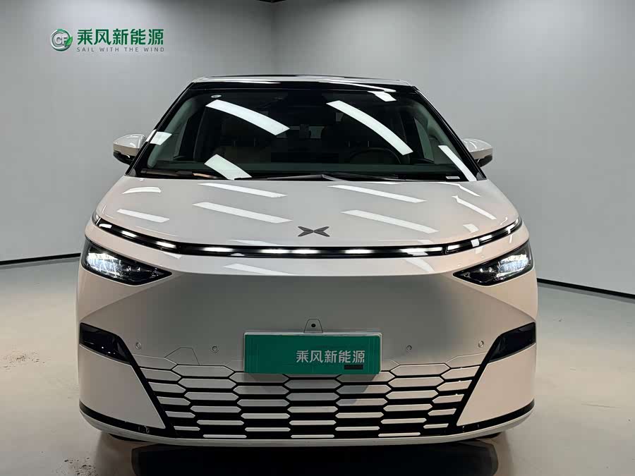 Xpeng X9 2024 immagine di auto #4