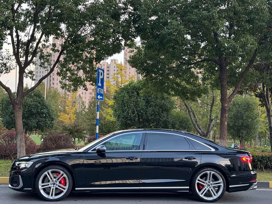 Audi S8 2021 #4 Audi S8 2021 car image #4