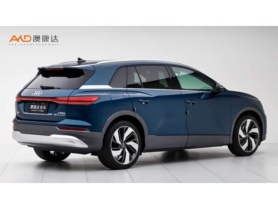 Audi Q5 e-tron 2022 #4 Audi Q5 e-tron 2022 صورة سيارة #4