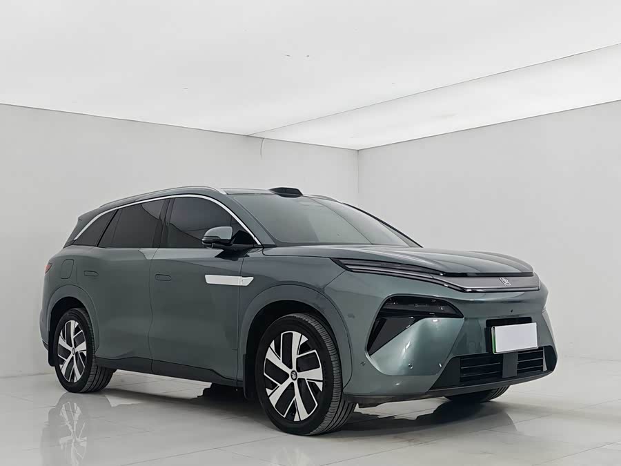 BYD Tang L 2025 صورة سيارة #4